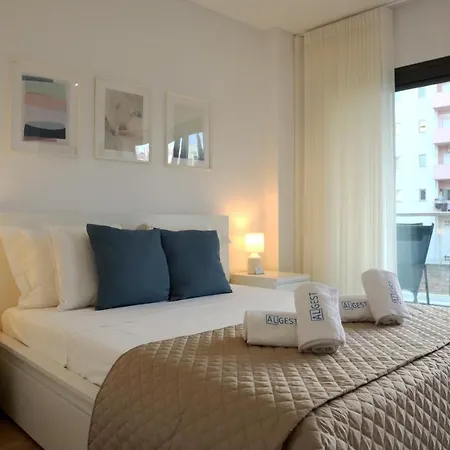 Monte & Pool * Портиман