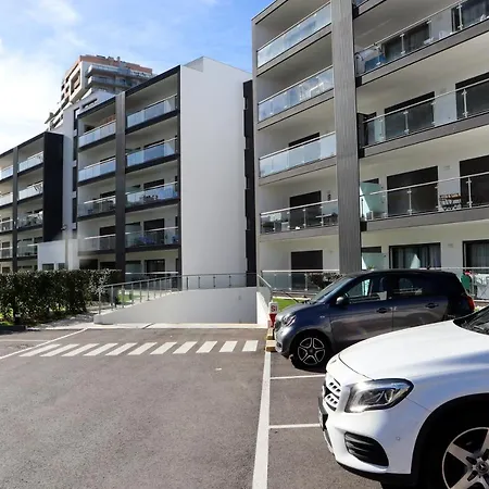 Monte & Pool Apartment